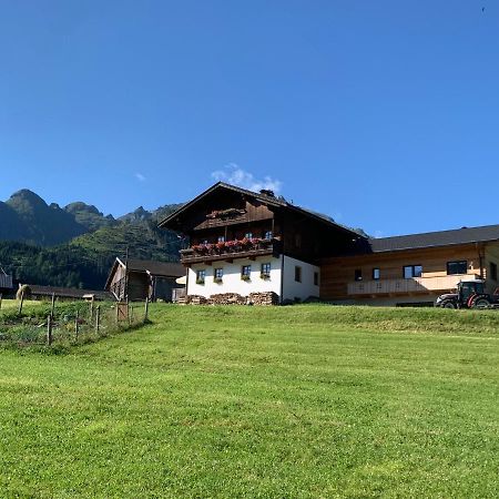 Hotel Guggenbergerhof Maria Luggau Exterior foto